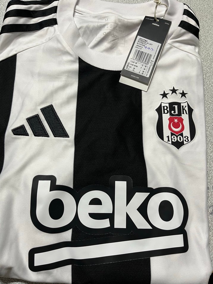 Beşiktaş Siyah-Beyaz Forma — görsel 5/5