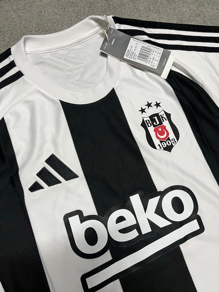 Beşiktaş Siyah-Beyaz Forma — görsel 2/5