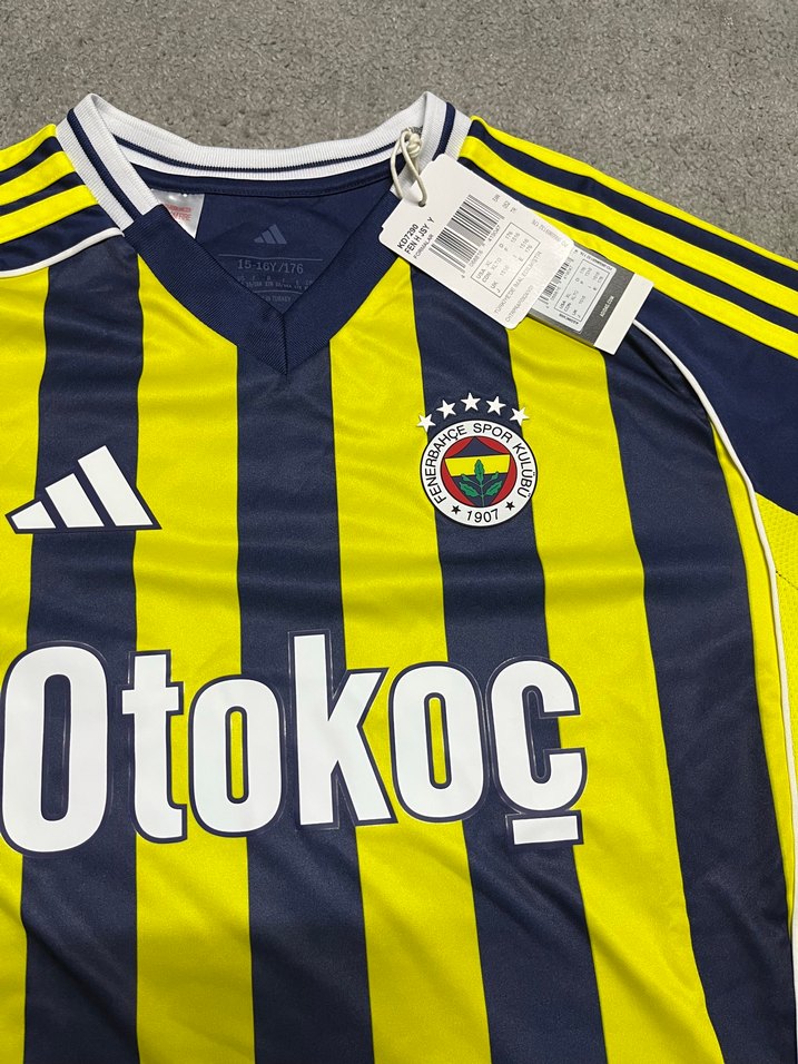 Fenerbahçe Sarı-Lacivert Dikey Çizgili Forma — görsel 2/4