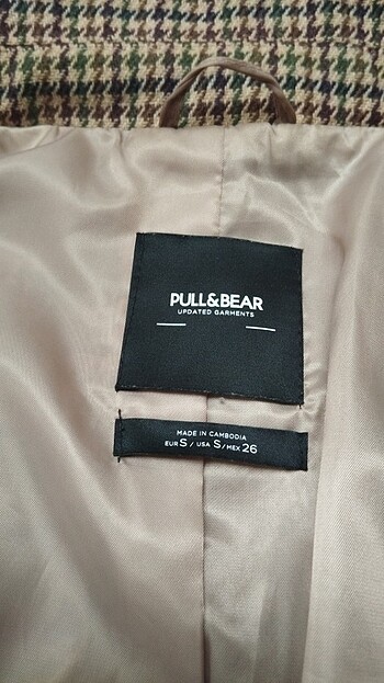 Pull Bear mont