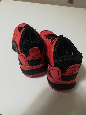 32 Beden kırmızı Renk Kinetix erkek çocuk basketbol ayakkabısı