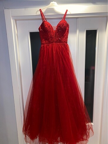 Kırmızı Kına Elbisesi