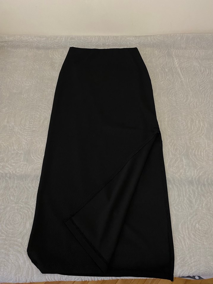 Siyah Uzun yırtmaçlı Dar Kesim Etek - Görsel 2