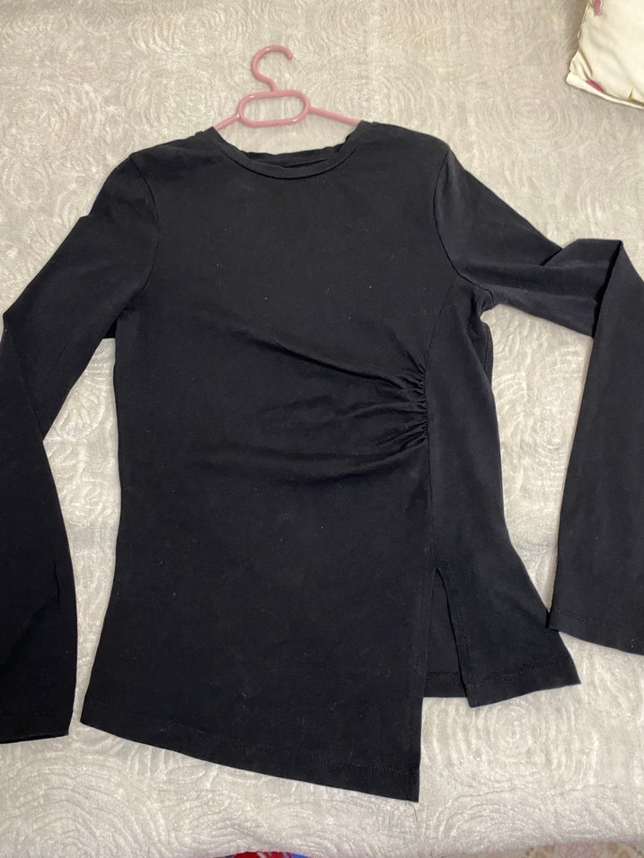 Siyah Bisiklet Yakalı Uzun Kollu bluz - Görsel 2