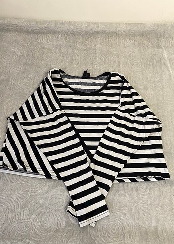 Çizgili Uzun Kollu crop Bluzu - Görsel 2