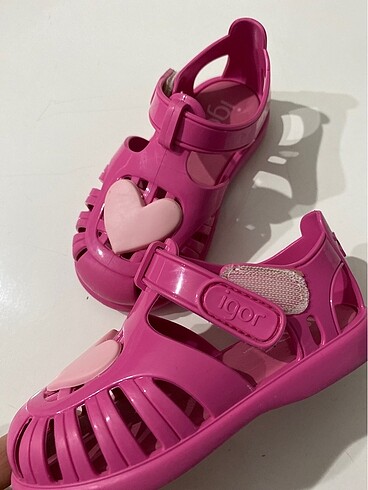23 Beden İgor Tobby Gloss Love