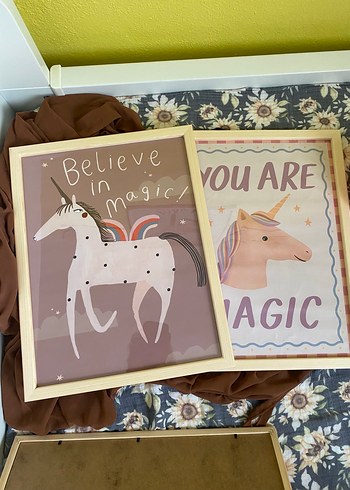 Pembe Unicorn Temalı Poster - Görsel 2