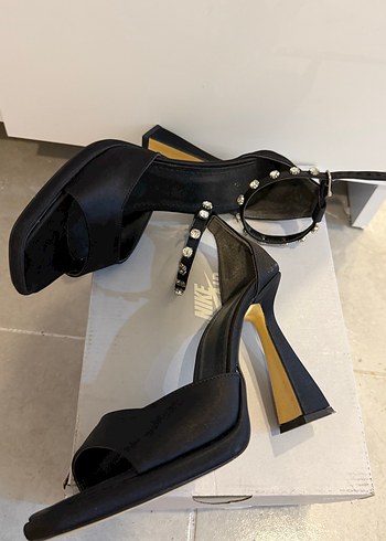 39 Beden siyah Renk Siyah Yılan Desenli Stiletto Topuklu Kadın Ayakkabı