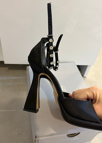 Diğer Siyah Yılan Desenli Stiletto Topuklu Kadın Ayakkabı