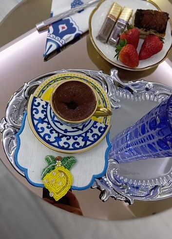 Broş peçete