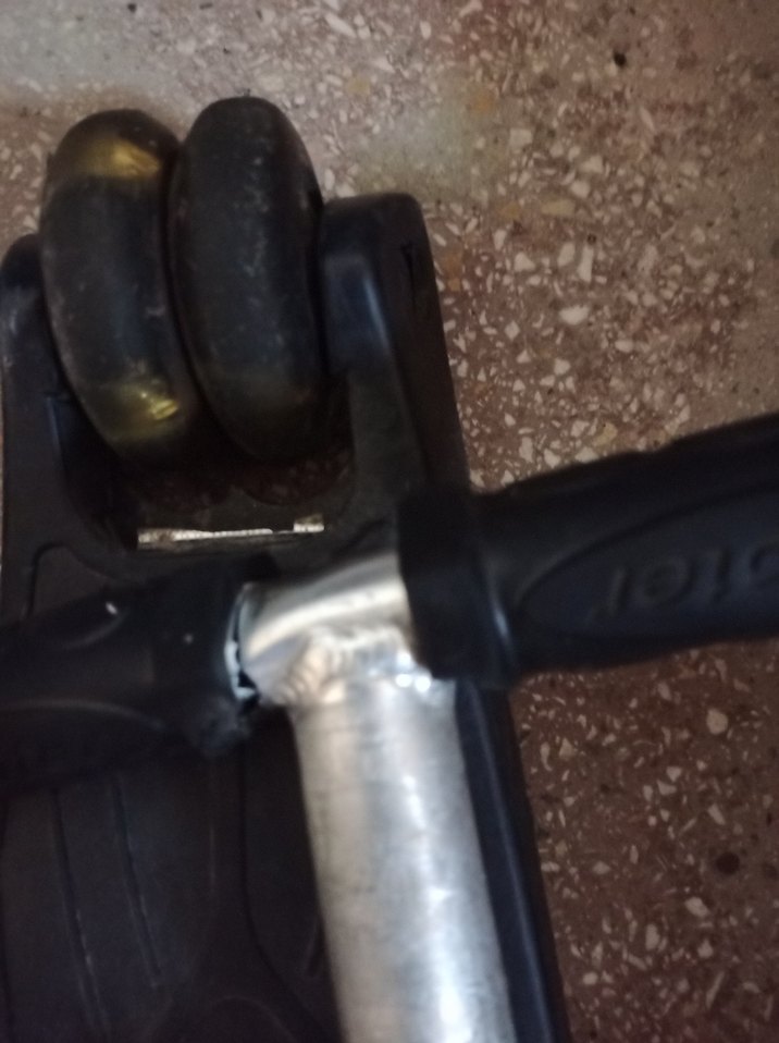 Katlanabilir Siyah Çocuk Scooter - Görsel 2