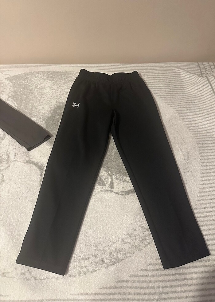 Under Armour Eşofman takımı - Görsel 2