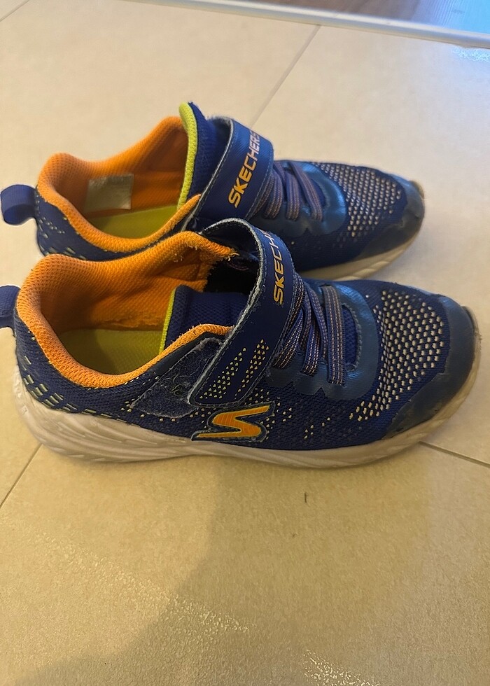 Skechers spor ayakkabı 32 numara - Görsel 2