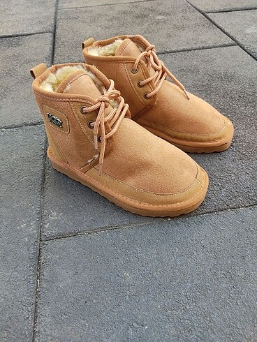 Ugg bot