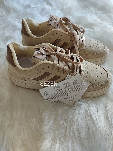 Adidas Spor ayakkabı