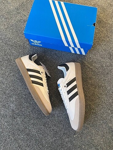 Adidas Spor ayakkabı