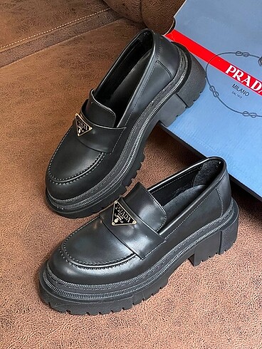 Prada yeni sezon loafer tam kalıp