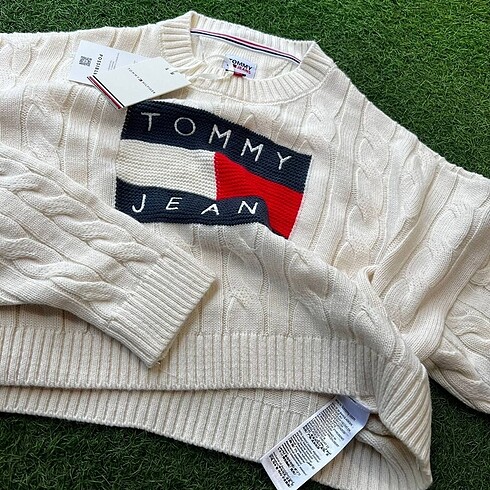 Tommy Hilfiger ÇOK SATAN TOMMY HILFIGER KAZAĞIMIZ stokta