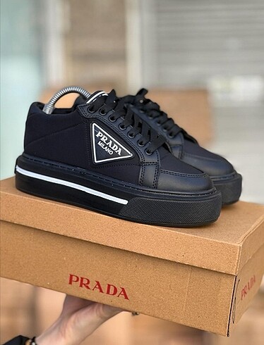PRADA MİLANO A Kalite Mağaza Ürünü tam kalıp