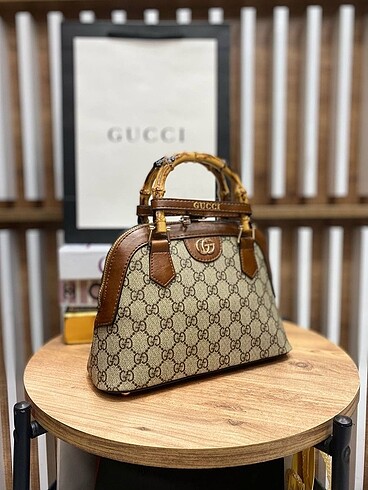 GUCCİ Çanta 20*26 mağaza ürünü