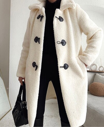 ZARA MODEL ÇOBAN DÜĞMELİ UZUN PELUŞ KABAN
