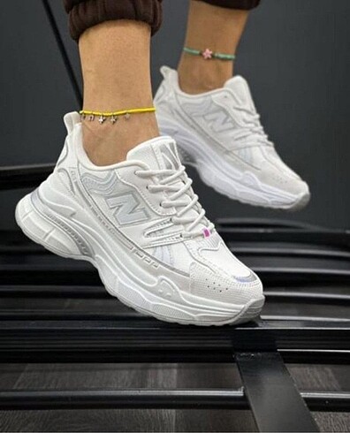 New balance tam kalıp mağaza ürünü-niers