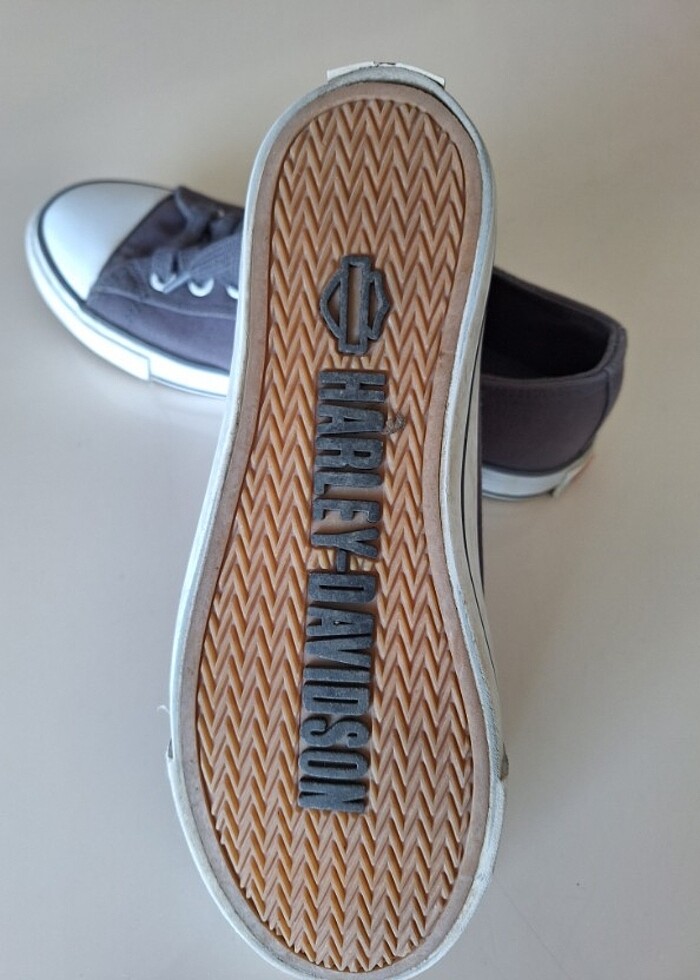 Orjinal harley davidson az kullanilmis çocuk spor ayakkabi - Görsel 3