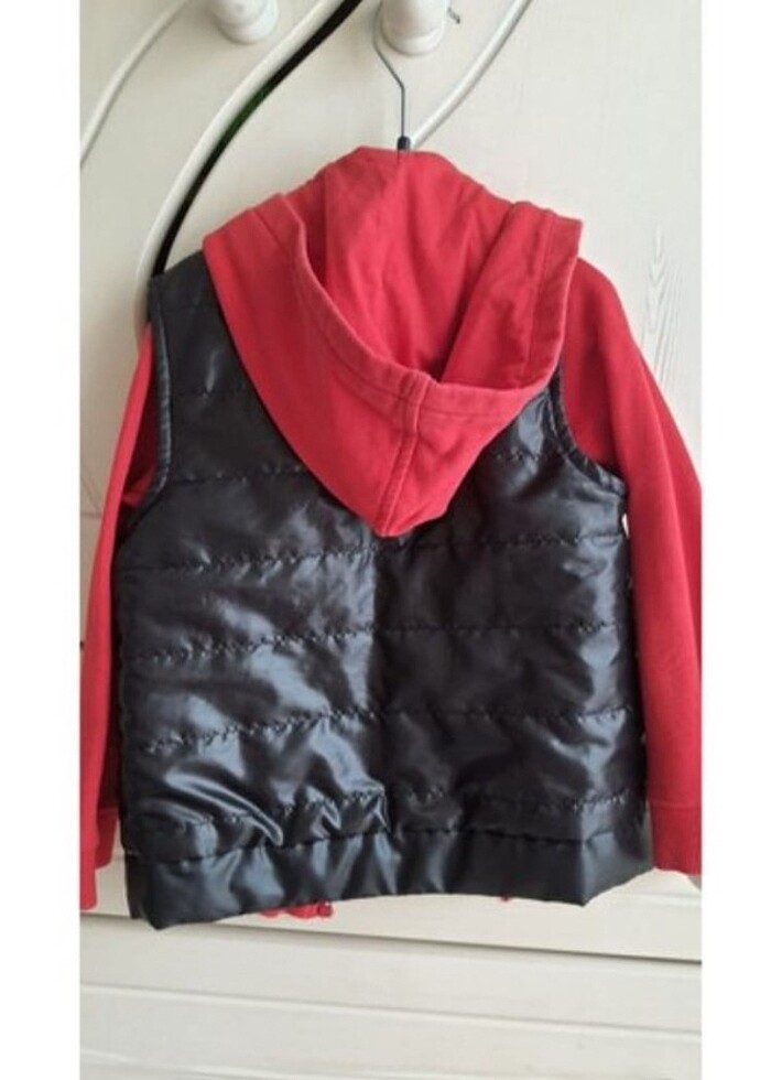 Az kullanilmis d&g store marka erkek cocuk hirka&yelek - Görsel 2