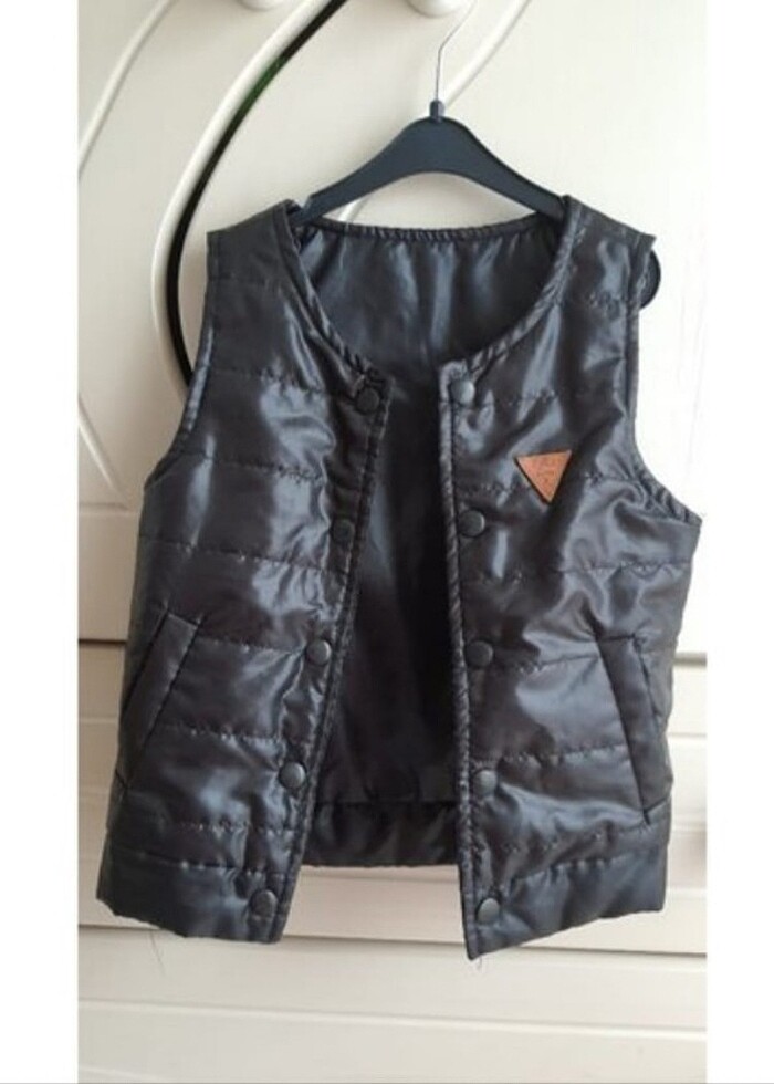 Az kullanilmis d&g store marka erkek cocuk hirka&yelek - Görsel 4