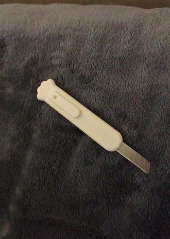 Bej Kedi Pençesi Şekilli Kablo Tutucu - Görsel 4