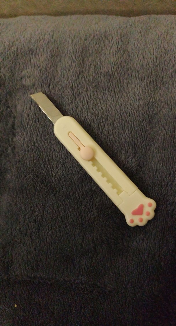 Bej Kedi Pençesi Şekilli Kablo Tutucu - Görsel 3