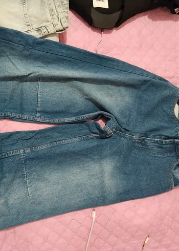 Mavi Düğmeli Midi Boy Bol Kesim Kadın Kot Pantolon