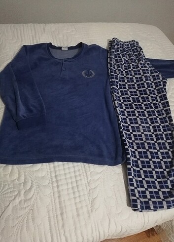 7 Yaş Beden Erkek çocuk pijama takımı 