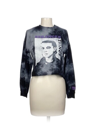 Pull and Bear T-shirt %70 İndirimli.