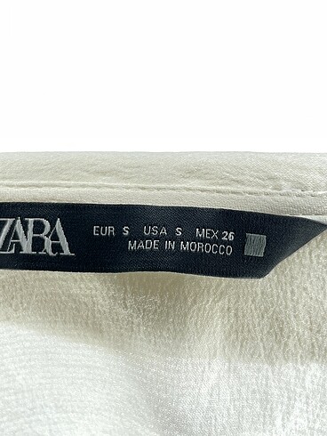 s Beden beyaz Renk Zara Bluz %70 İndirimli.