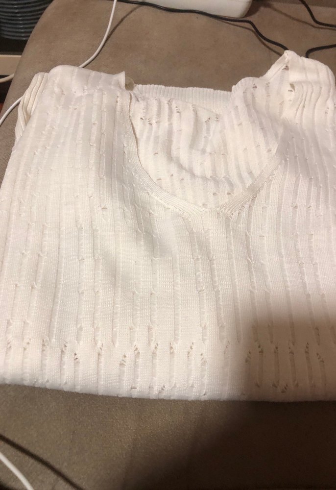 Beyaz V Yaka Kadın Triko Kazak - Görsel 4