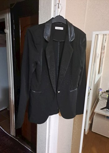 Deri Yakalı Siyah Kadın Blazer Ceket