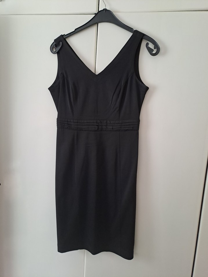 Siyah V Yakalı Drapeli Midi Elbise - Görsel 2