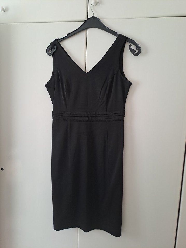 Siyah V Yakalı Drapeli Midi Elbise - Görsel 3