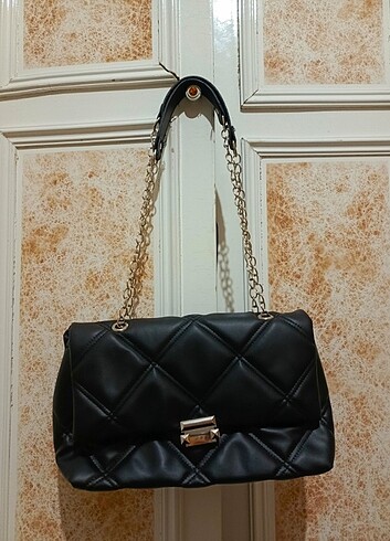Stradivarius çanta