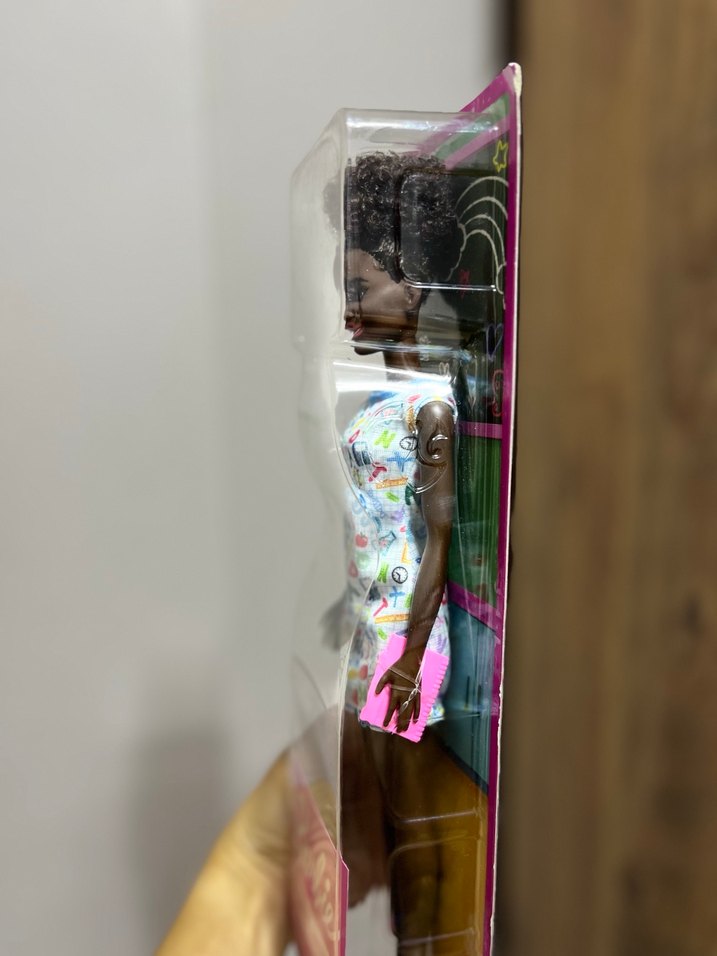 Barbie Kariyer Bebeği - Görsel 2