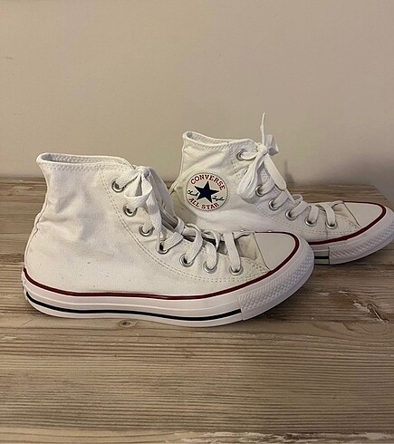 37 Beden beyaz Renk Orijinal converse