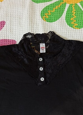 Diğer Siyah dantel detaylı t-shirt
