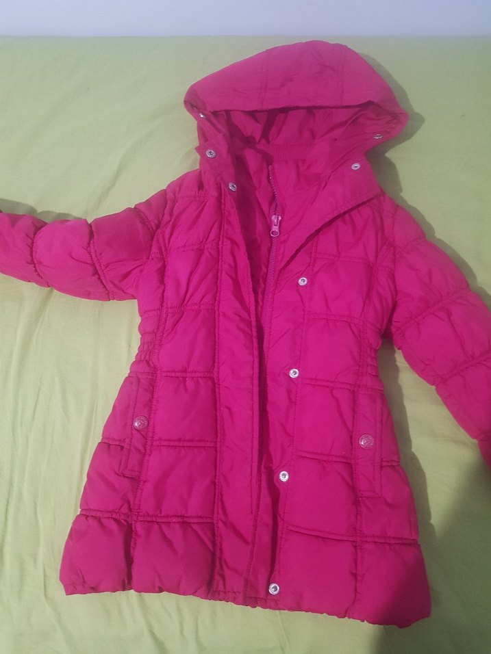 Kızlar için düğmeli parlak pembe mont - Görsel 3