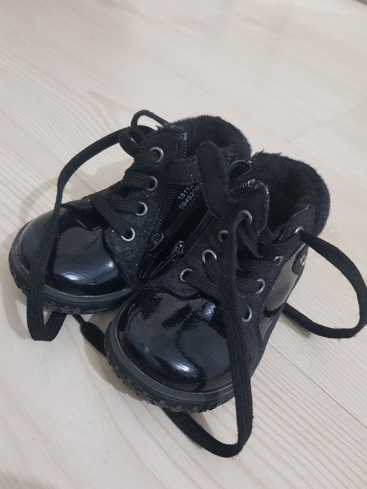 Kız Çocuk Siyah Kürklü Gotik Bot - Görsel 3