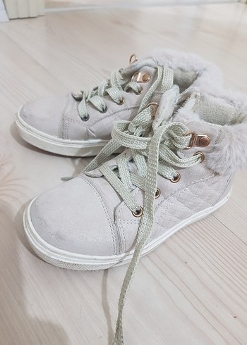 Kız Çocuk Gri Kürklü Spor Bot - Görsel 2