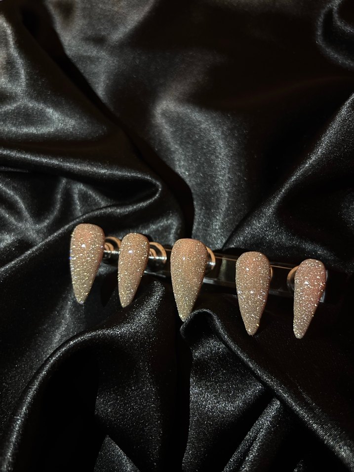 Bej Simli Jel Takma Tırnak - Görsel 2