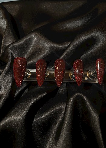 Bordo Simli Jel Takma Tırnak - Görsel 2