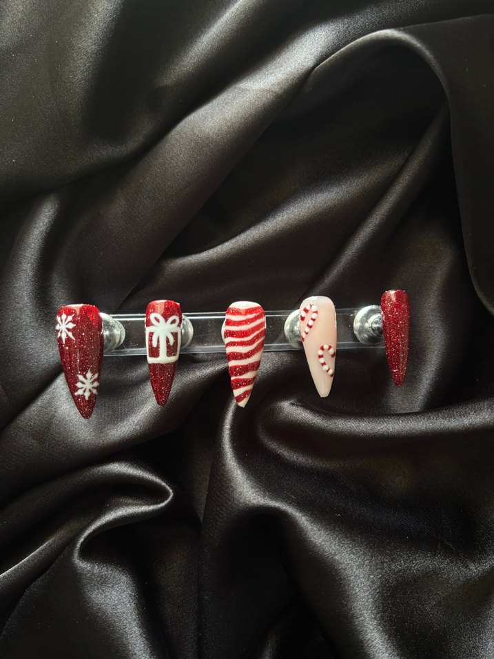 Kırmızı Parıltılı Yılbaşı Jel Takma Tırnak - Görsel 2