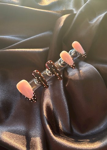 Bej ve Koyu Puantiyeli Jel Takma Tırnak - Görsel 2